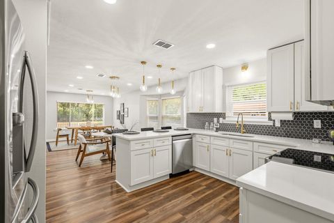 Tiny photo for 1932 Queenswood Drive, Tallahassee, FL 32303 (MLS # 399626)
