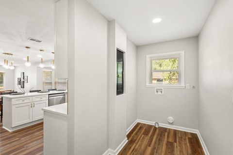 Tiny photo for 1932 Queenswood Drive, Tallahassee, FL 32303 (MLS # 399626)