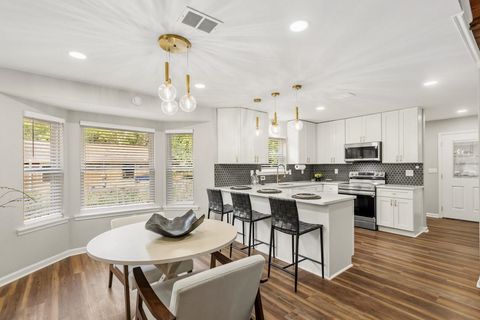 Tiny photo for 1932 Queenswood Drive, Tallahassee, FL 32303 (MLS # 399626)