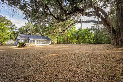 Tiny photo for 1932 Queenswood Drive, Tallahassee, FL 32303 (MLS # 399626)