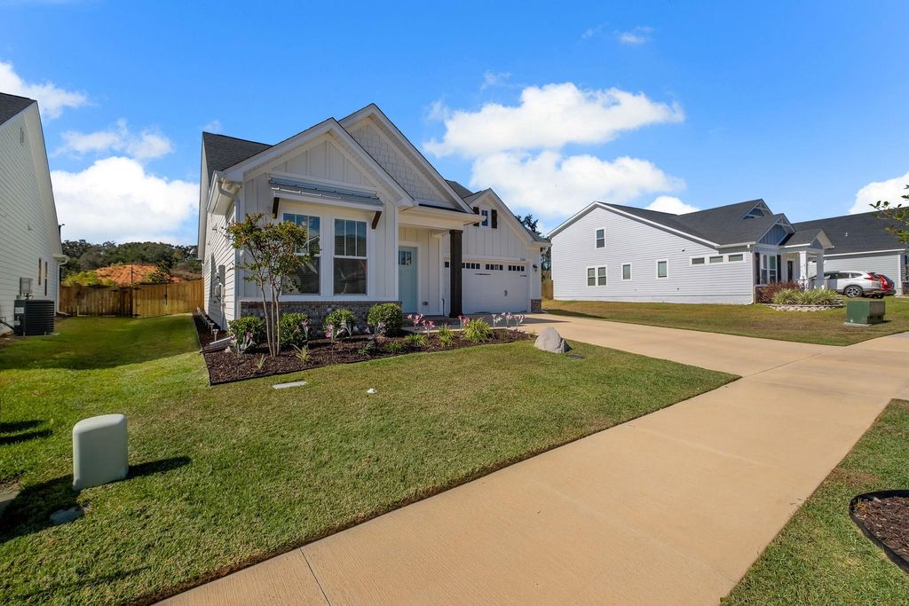 Photo of 2440 Sweet Valley Heights, Tallahassee, FL 32308 (MLS # 392981)