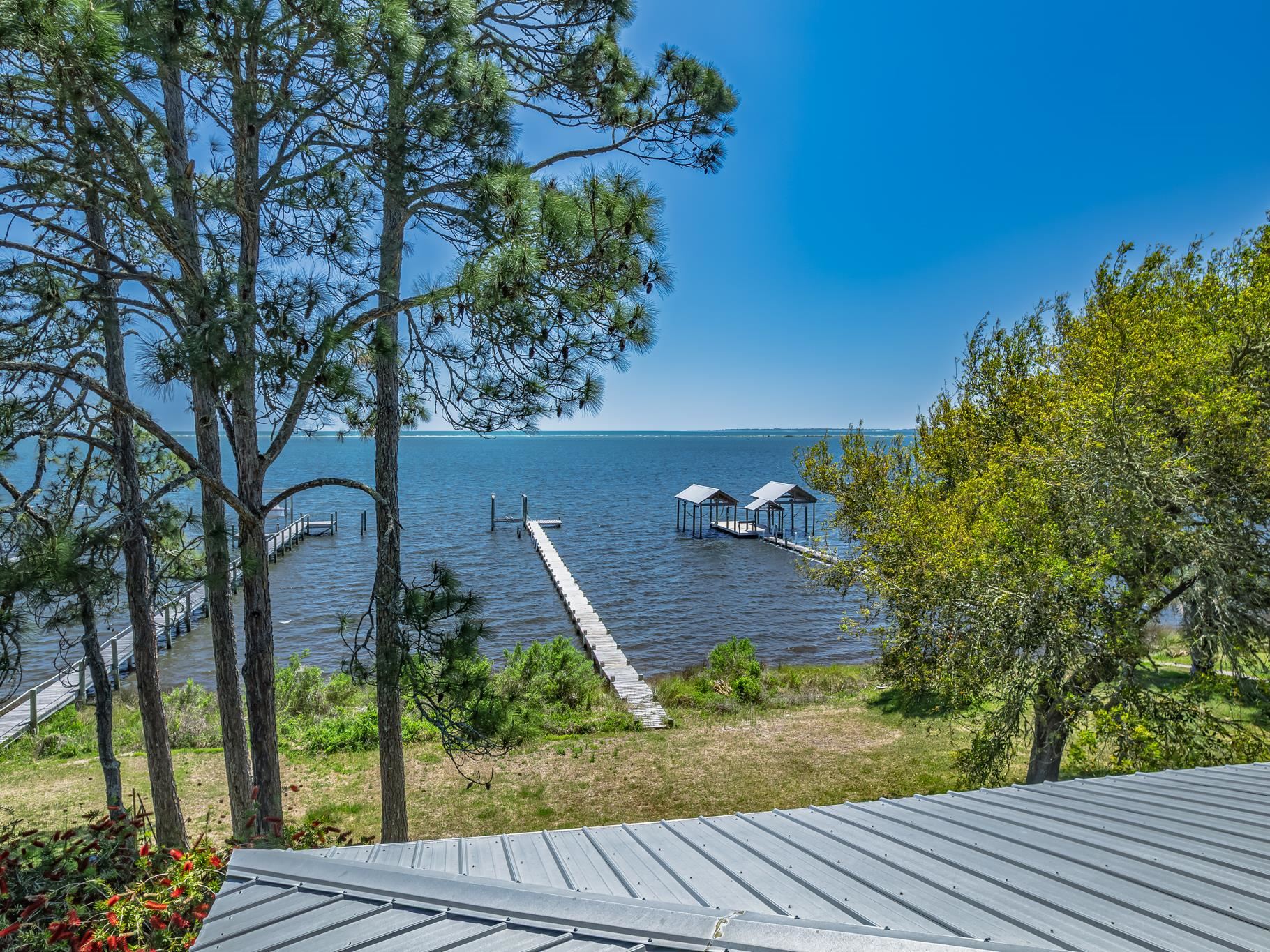 2492 Highway 98 East