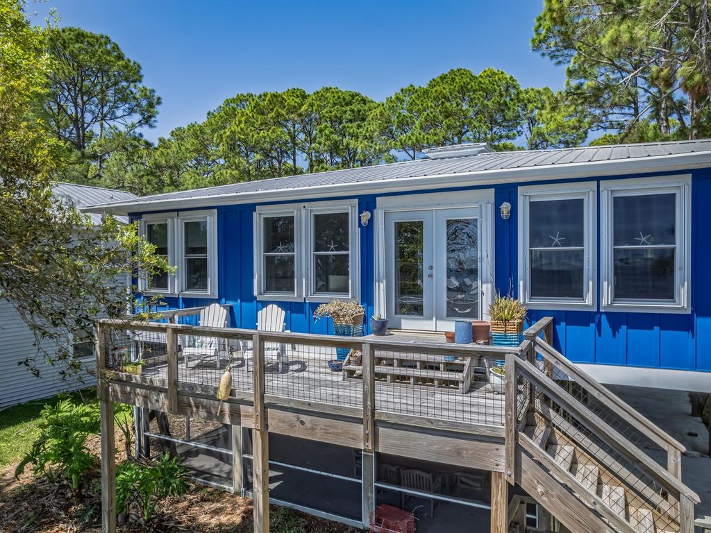 Photo of 2492 Highway 98 East, Carrabelle, FL 32322 (MLS # 398211)