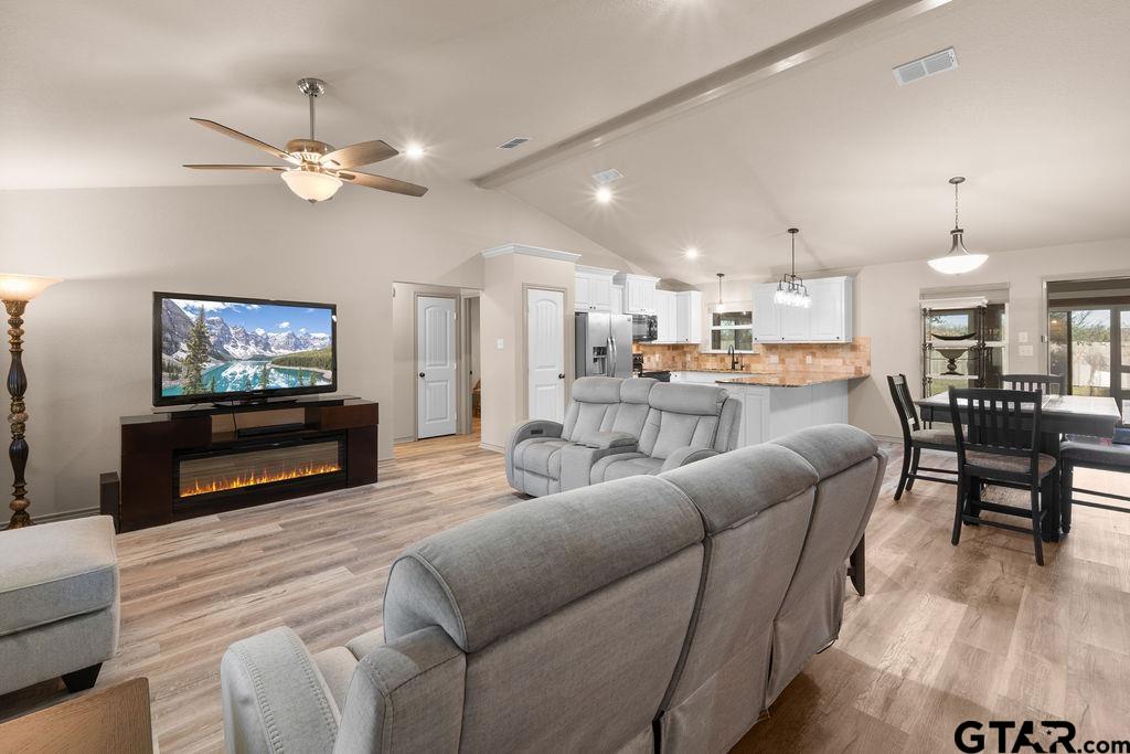 316 County Road 2466