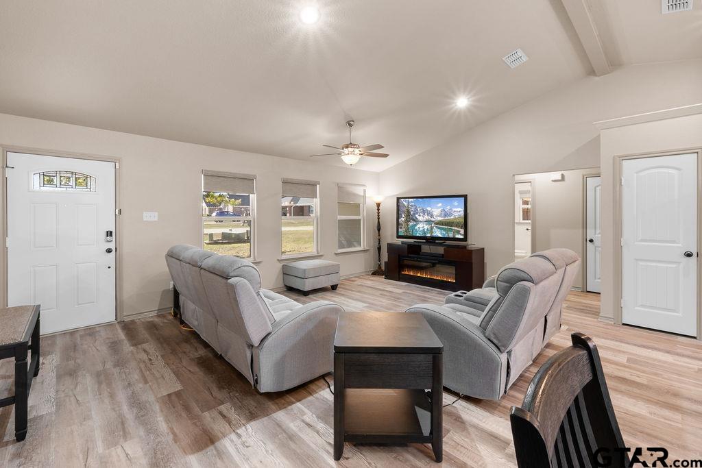 316 County Road 2466