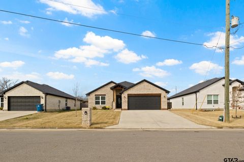 103 St. James Mt Pleasant TX 75455