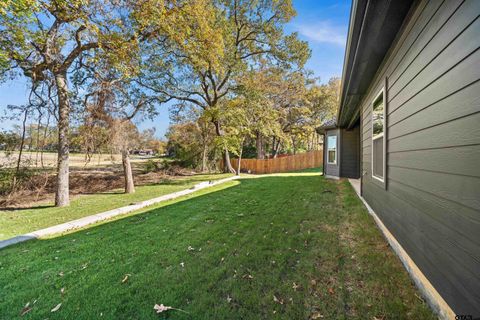 A home in Brownsboro