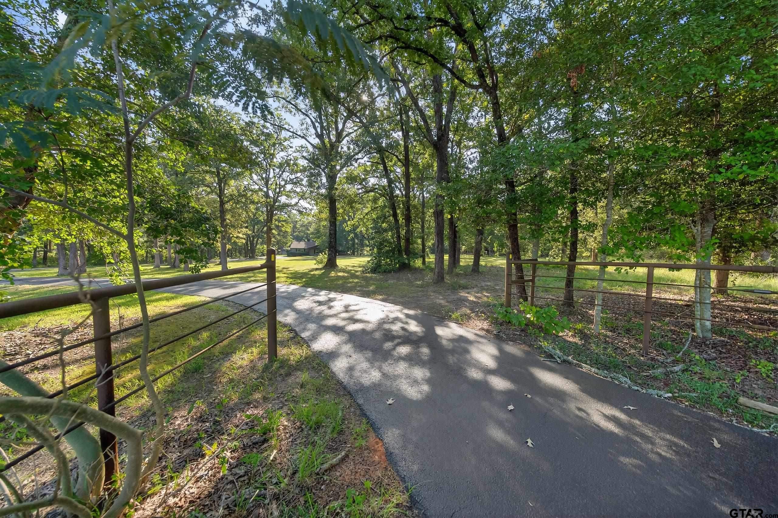 9938 County Road 3600