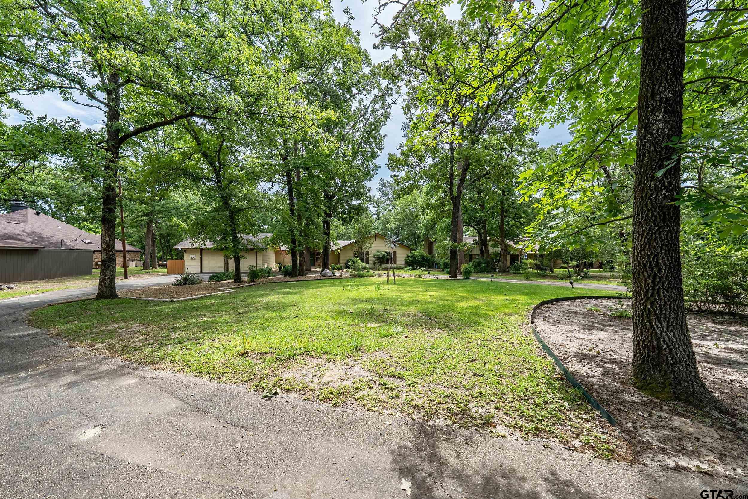 960 Greenbriar Trail