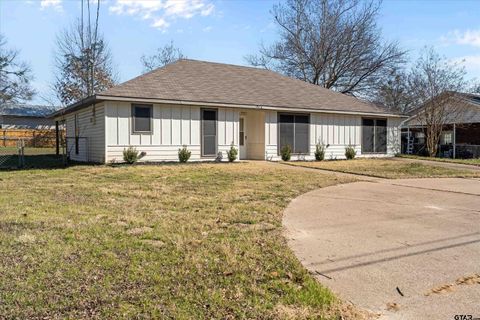 400 Baker Street Lindale TX 75771