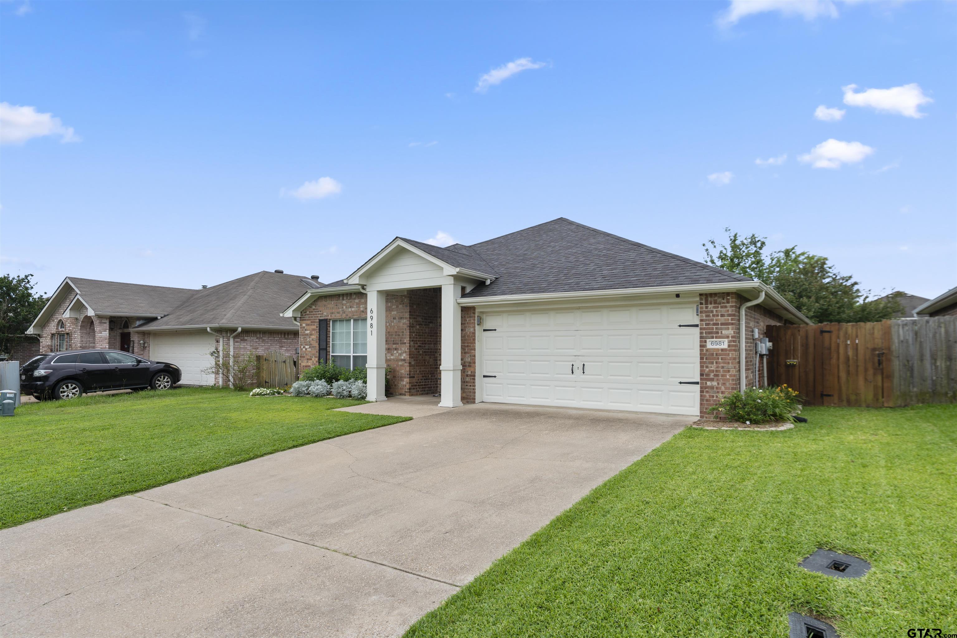6981 Ranch Hill Dr
