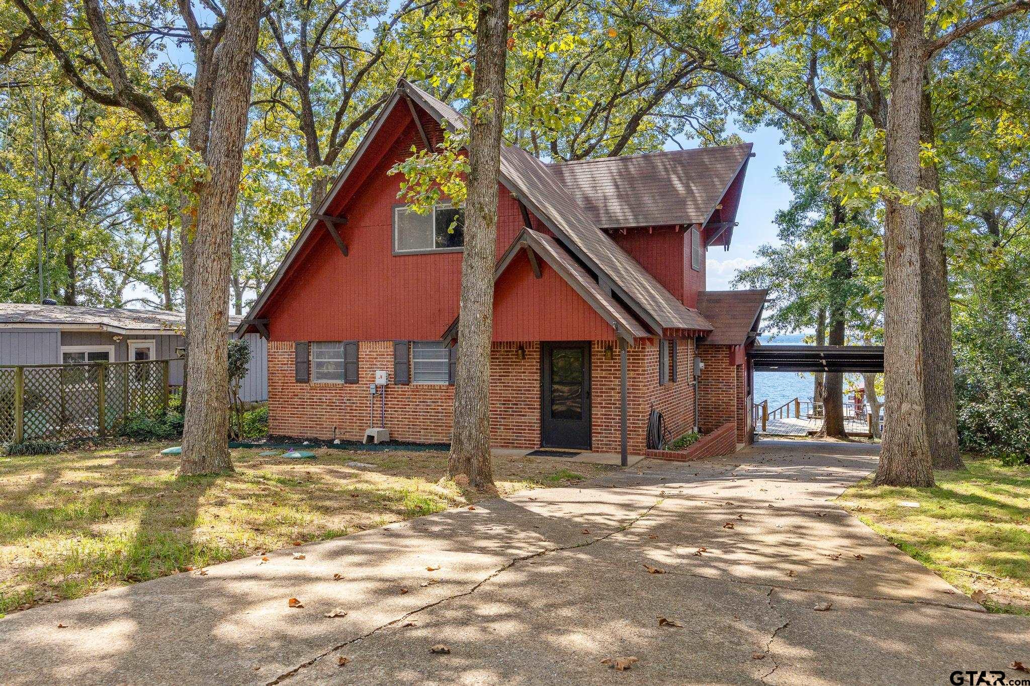 17198 Lakeview Dr.