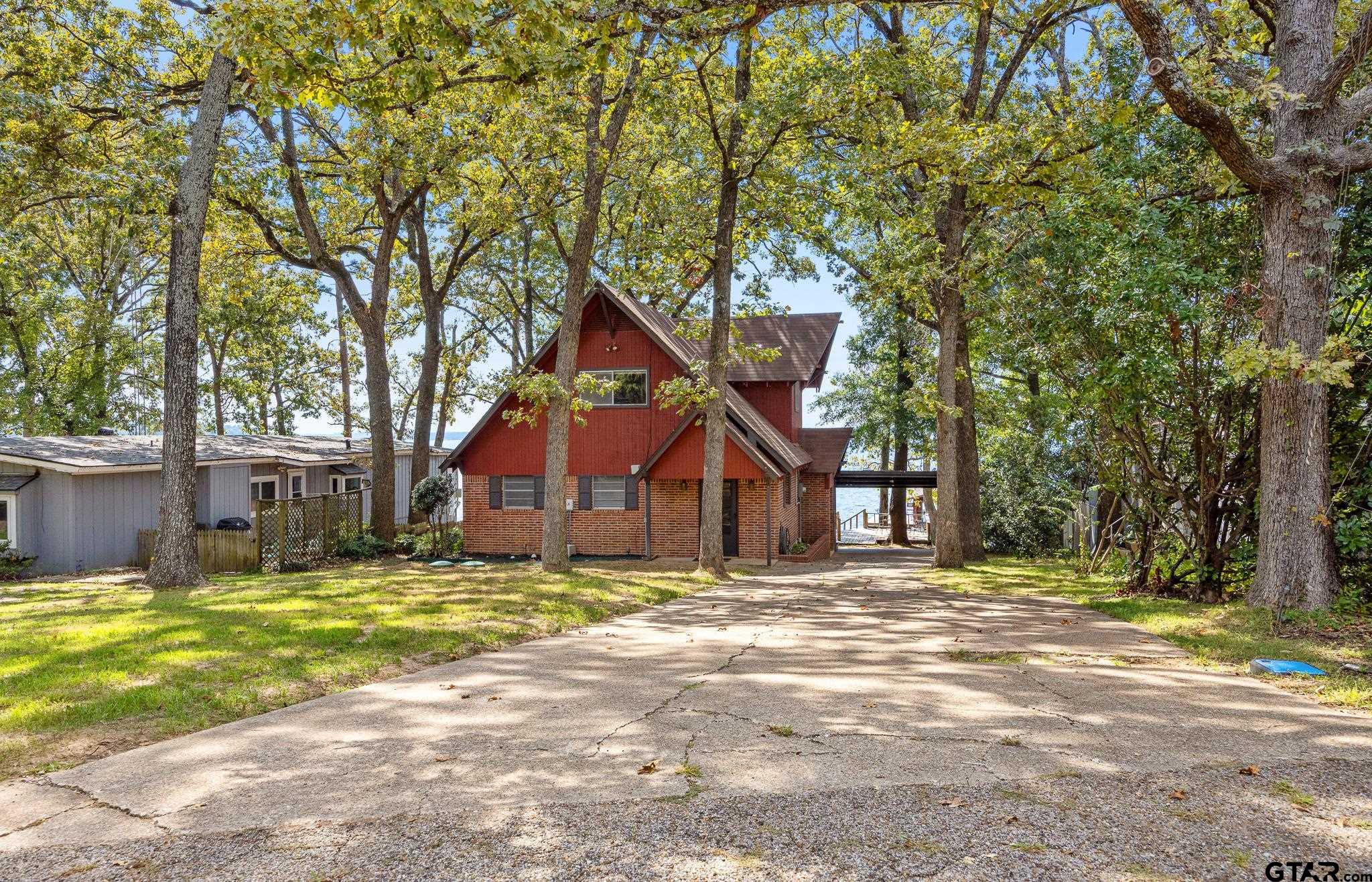17198 Lakeview Dr.