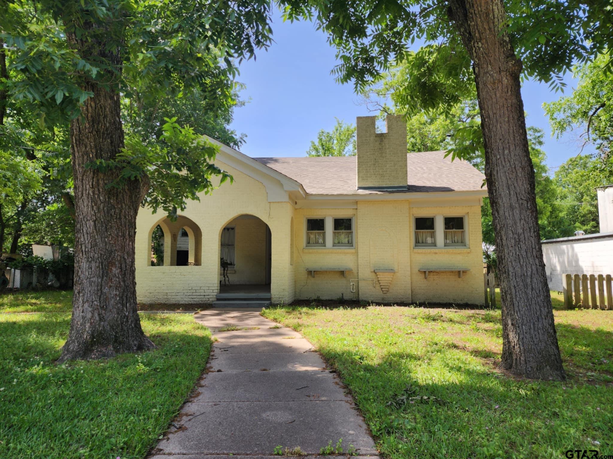 645 W Kilpatrick