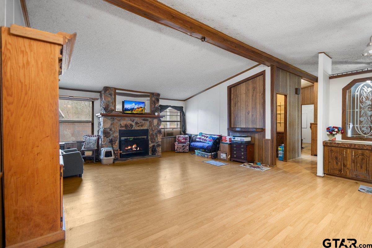 842 County Road 4414