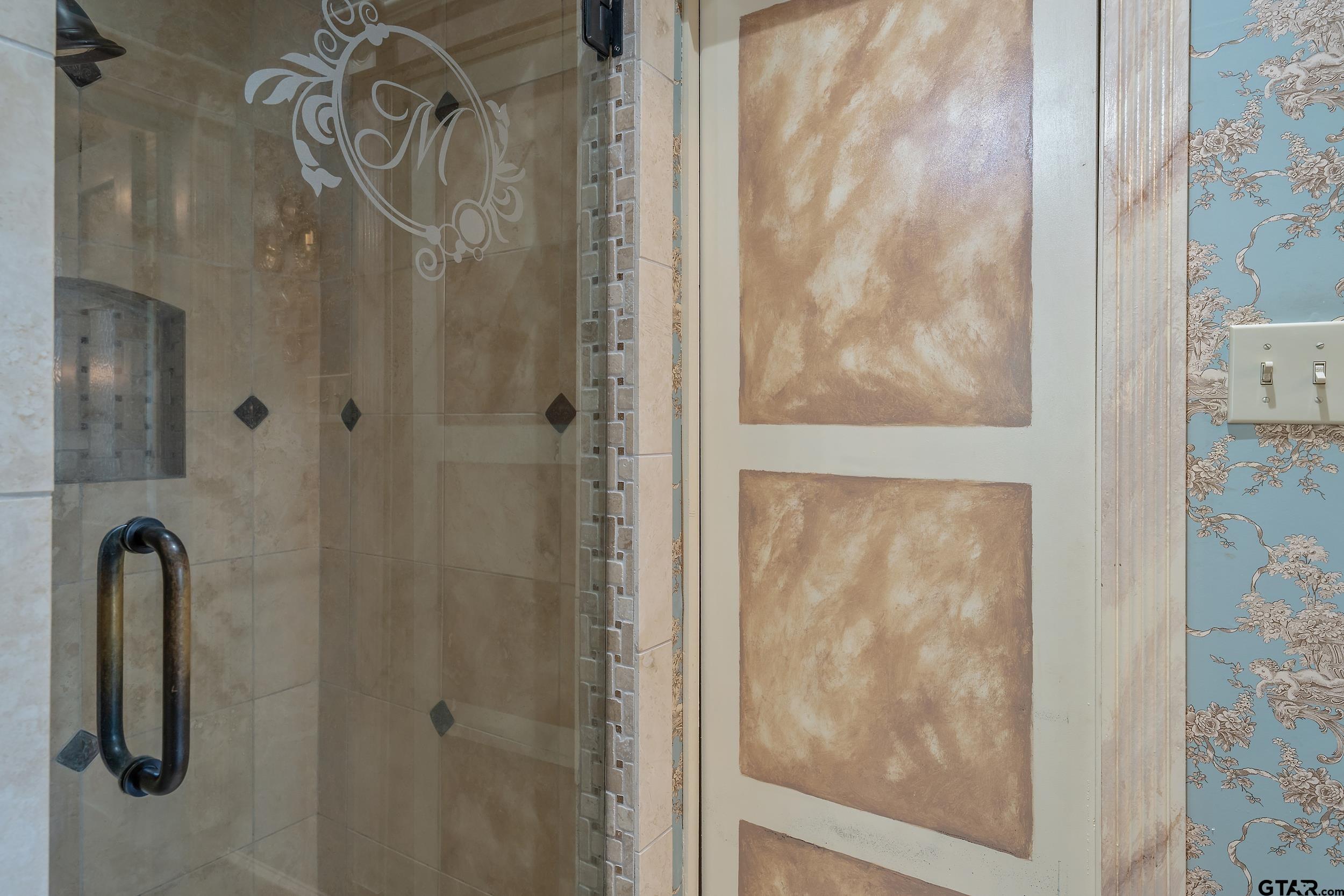 Tyler, Texas 75702, United States, 5 Bedrooms Bedrooms, ,5 BathroomsBathrooms,Residential,Pending,54286