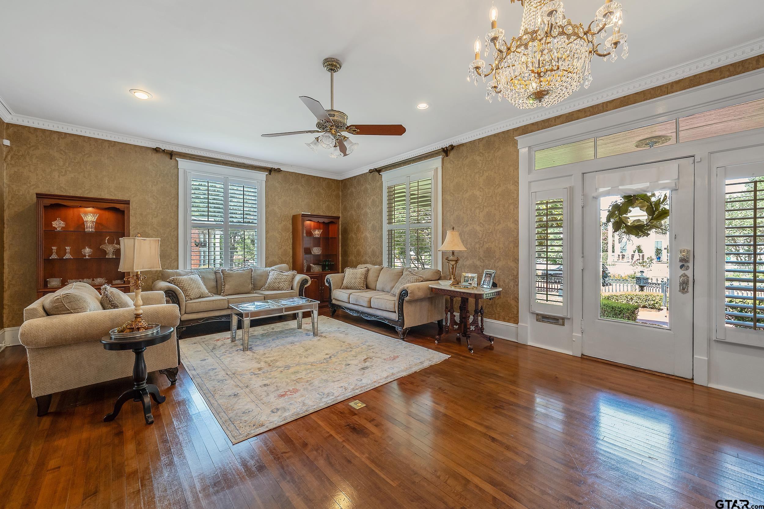 Tyler, Texas 75702, United States, 5 Bedrooms Bedrooms, ,5 BathroomsBathrooms,Residential,Pending,54286