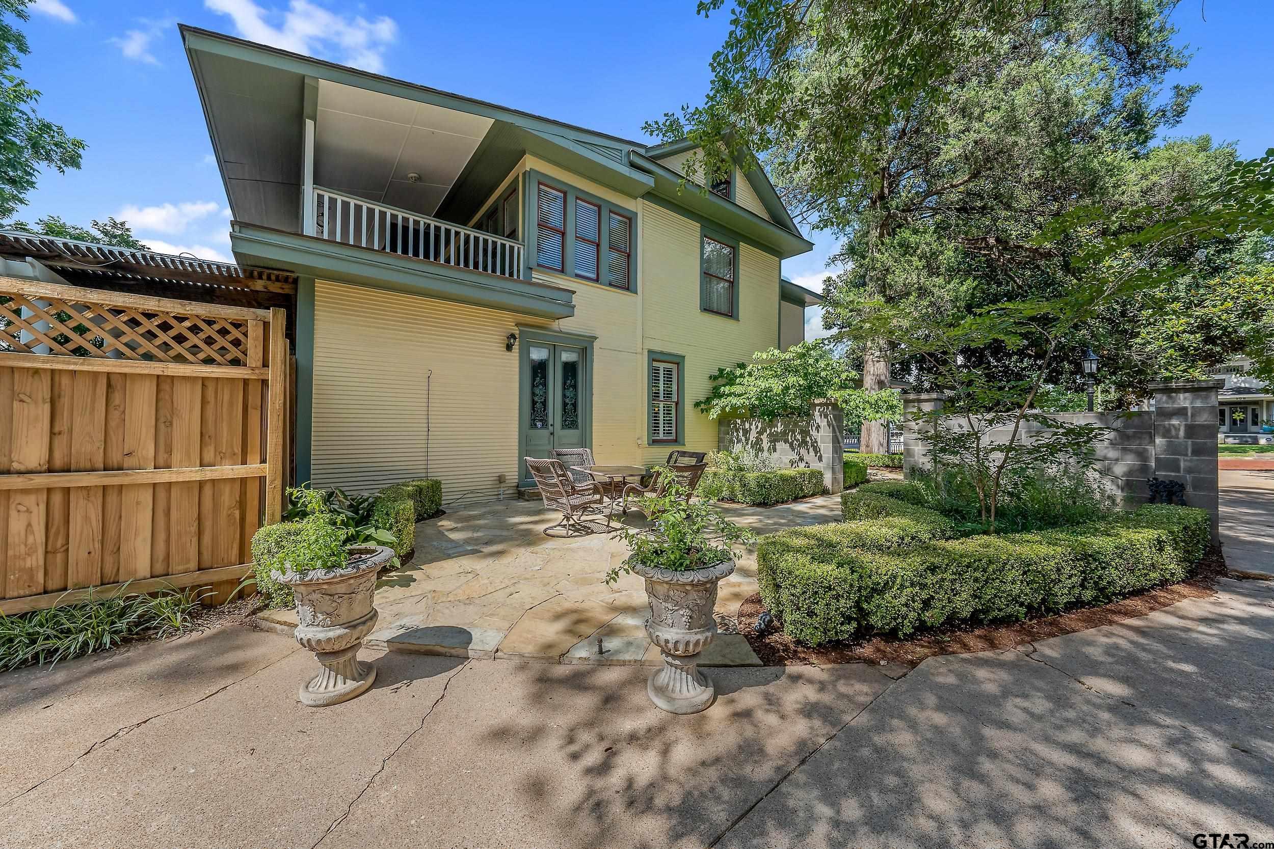 Tyler, Texas 75702, United States, 5 Bedrooms Bedrooms, ,5 BathroomsBathrooms,Residential,Pending,54286