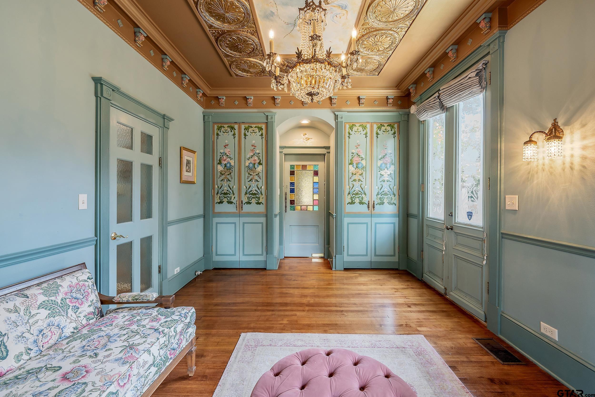 Tyler, Texas 75702, United States, 5 Bedrooms Bedrooms, ,5 BathroomsBathrooms,Residential,Pending,54286