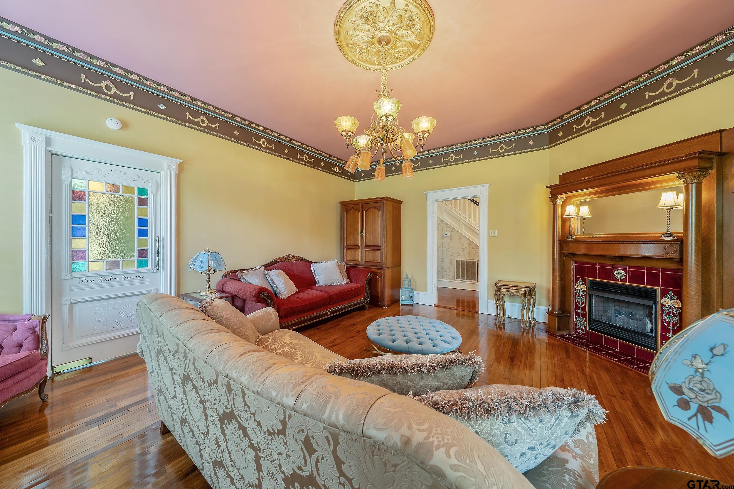 Tyler, Texas 75702, United States, 5 Bedrooms Bedrooms, ,5 BathroomsBathrooms,Residential,Pending,54286