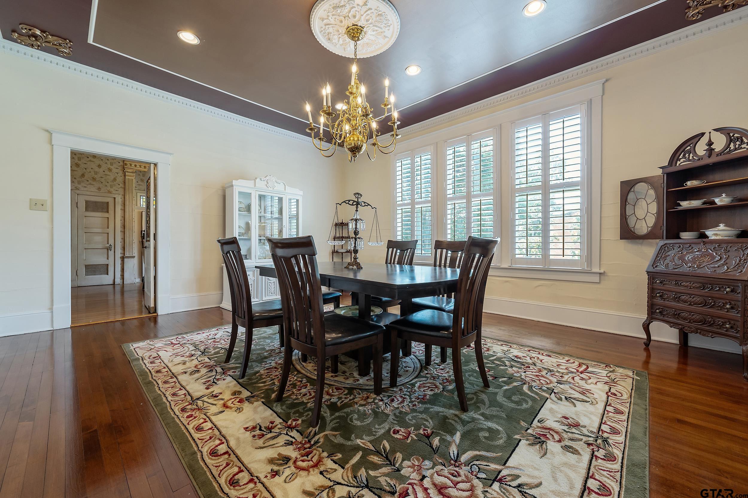 Tyler, Texas 75702, United States, 5 Bedrooms Bedrooms, ,5 BathroomsBathrooms,Residential,Pending,54286