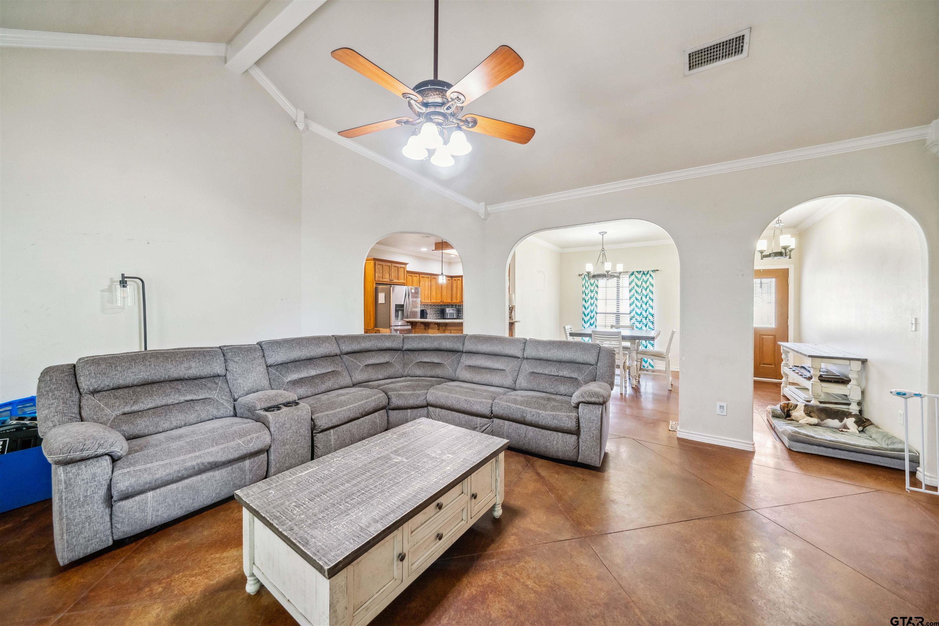 14125 Lone Pine