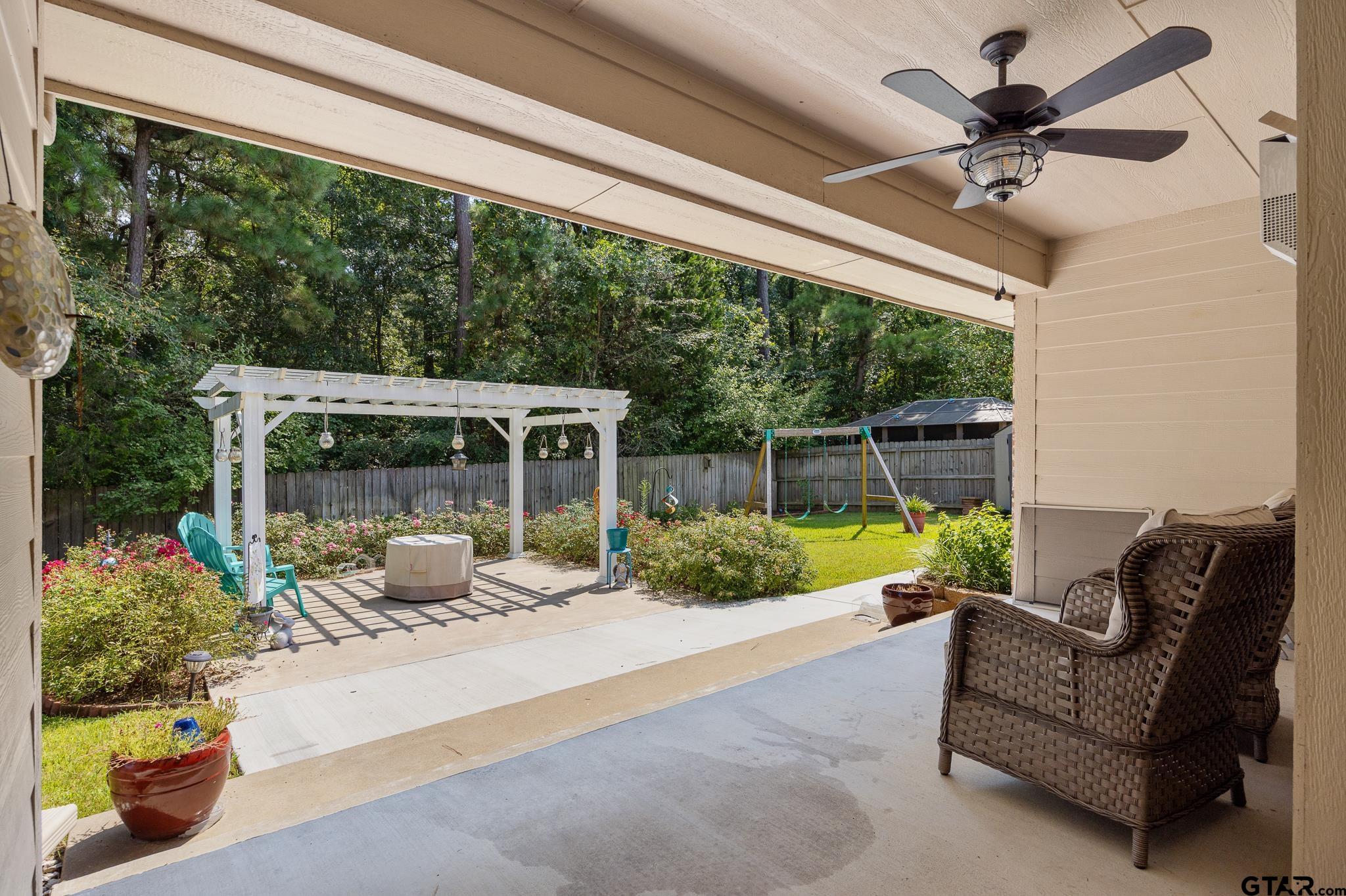 Flint, Texas 75762, United States, 3 Bedrooms Bedrooms, ,3 BathroomsBathrooms,Residential,Active,226634