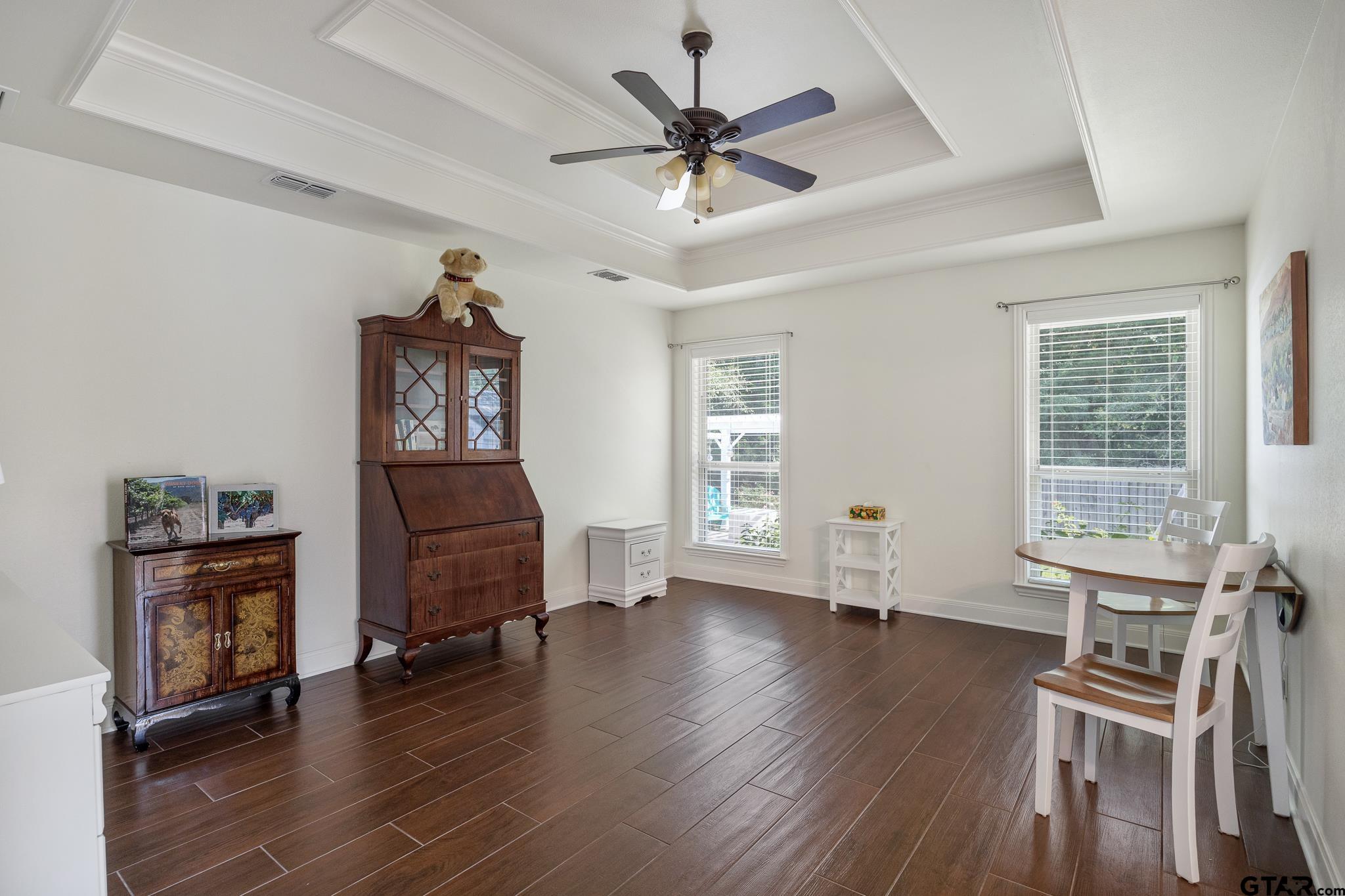 Flint, Texas 75762, United States, 3 Bedrooms Bedrooms, ,3 BathroomsBathrooms,Residential,Active,226634