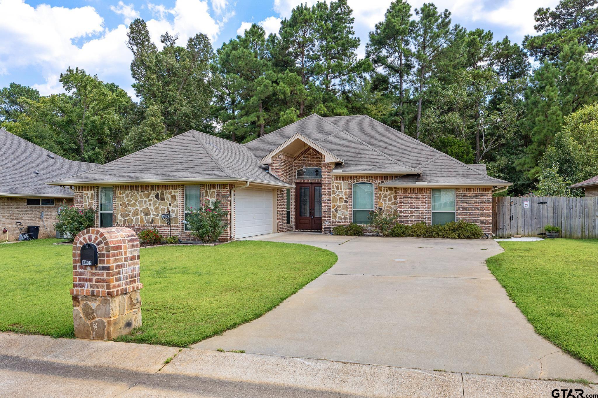 Flint, Texas 75762, United States, 3 Bedrooms Bedrooms, ,3 BathroomsBathrooms,Residential,Active,226634