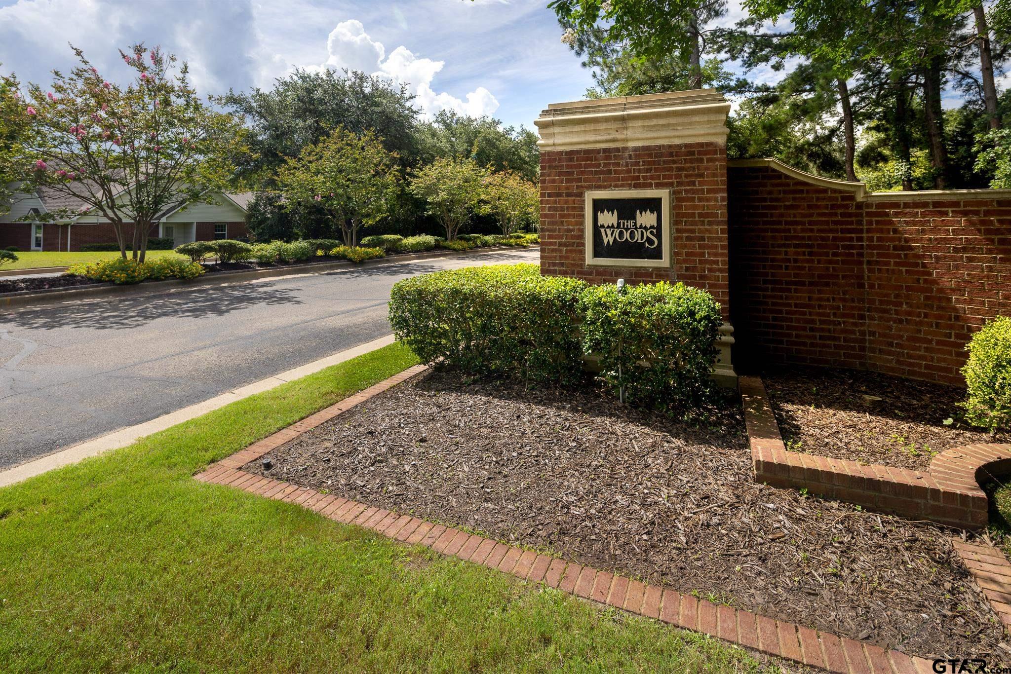 3302 Moss Glen Circle