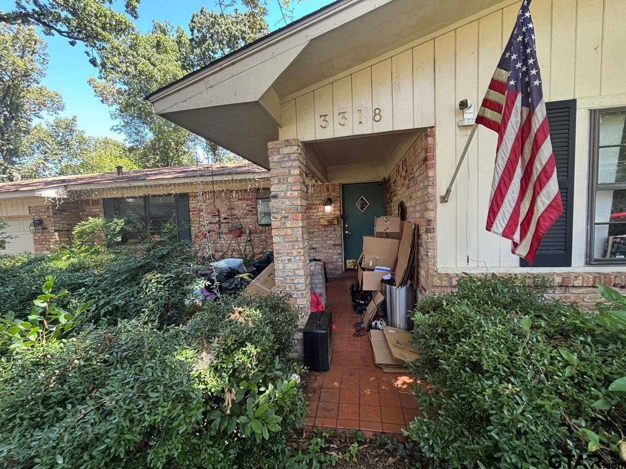 3318 Timberlane Dr