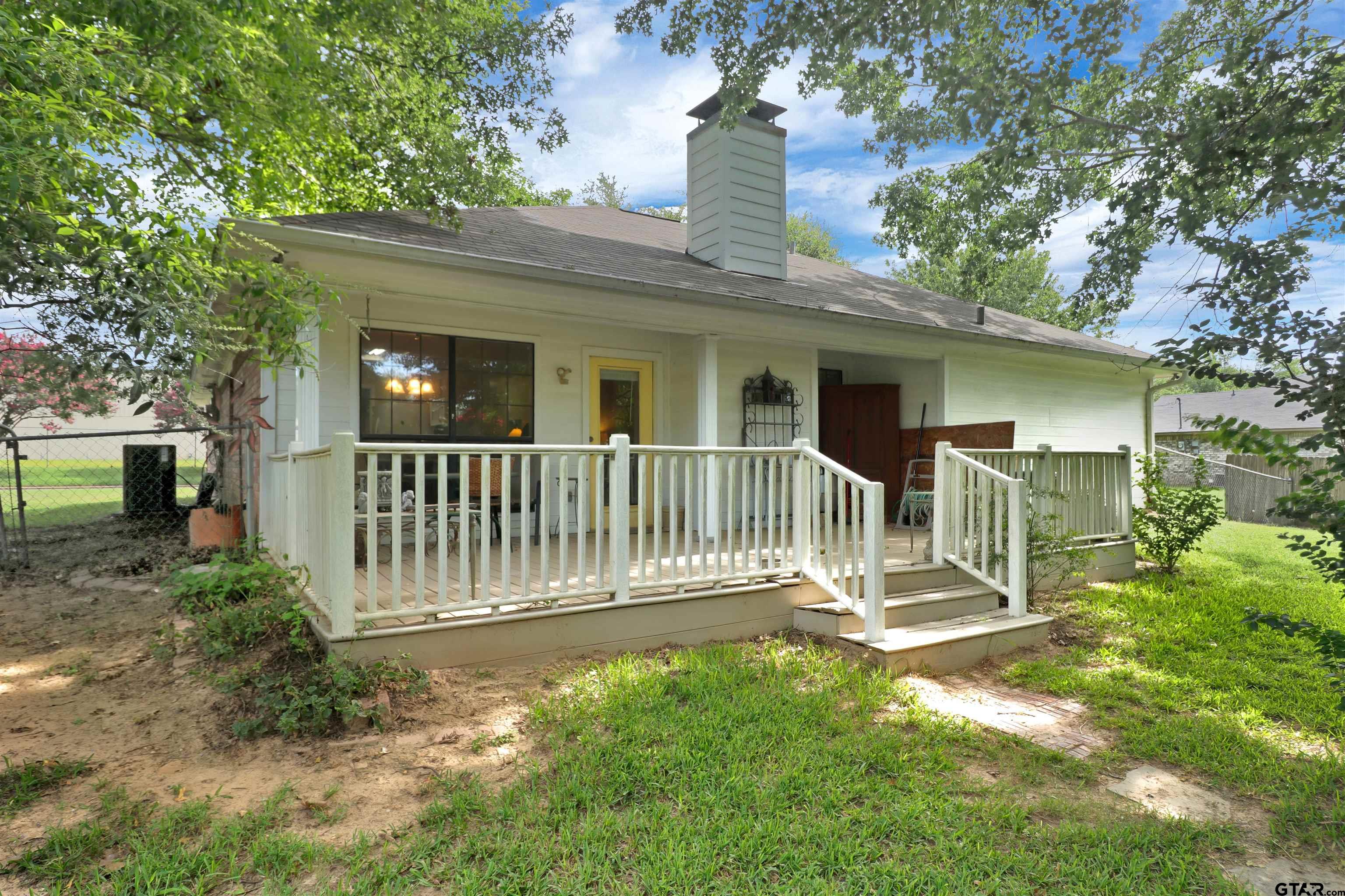 809 Willowcreek