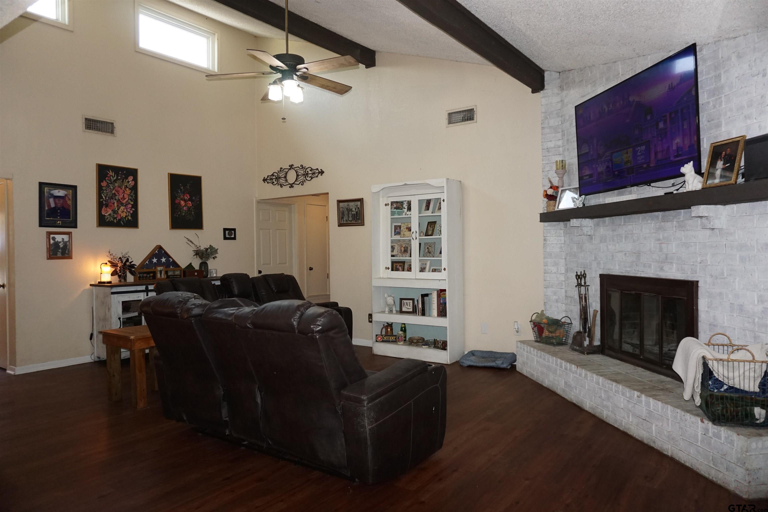 10808 Jeanell Dr