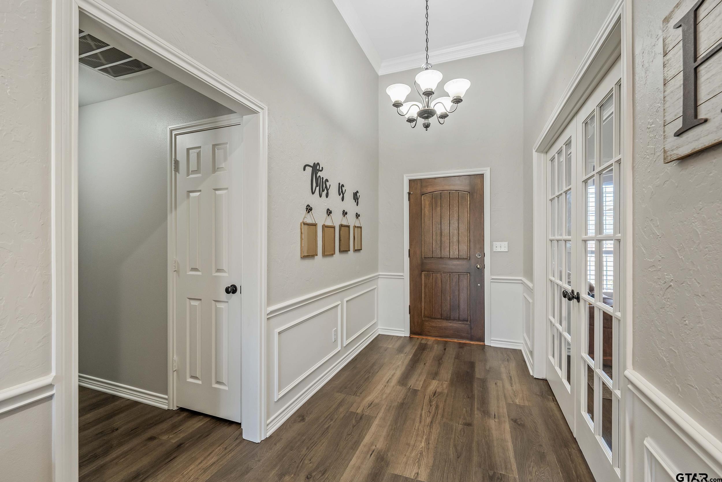 602 Windover Ln