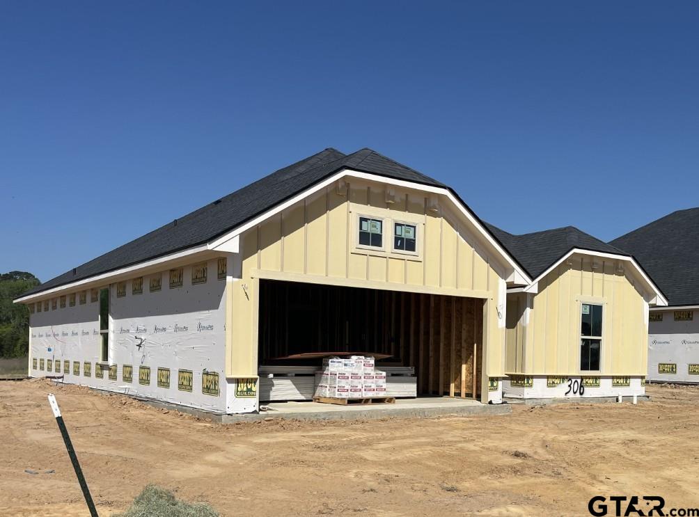 306 Driftwood Way