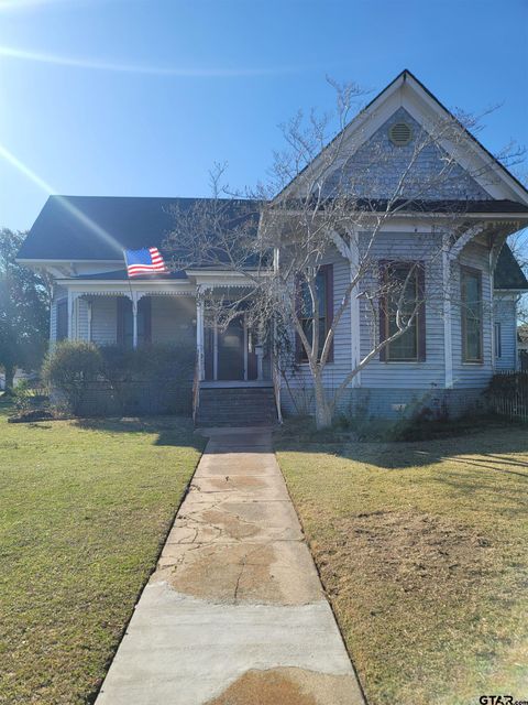 A home in Mineola