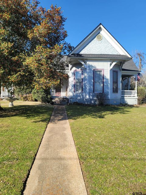 A home in Mineola