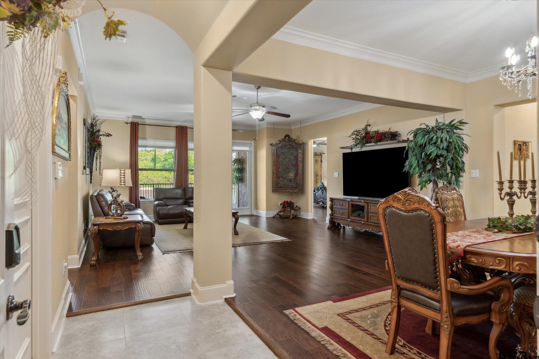 3351 Cascades Ct #306