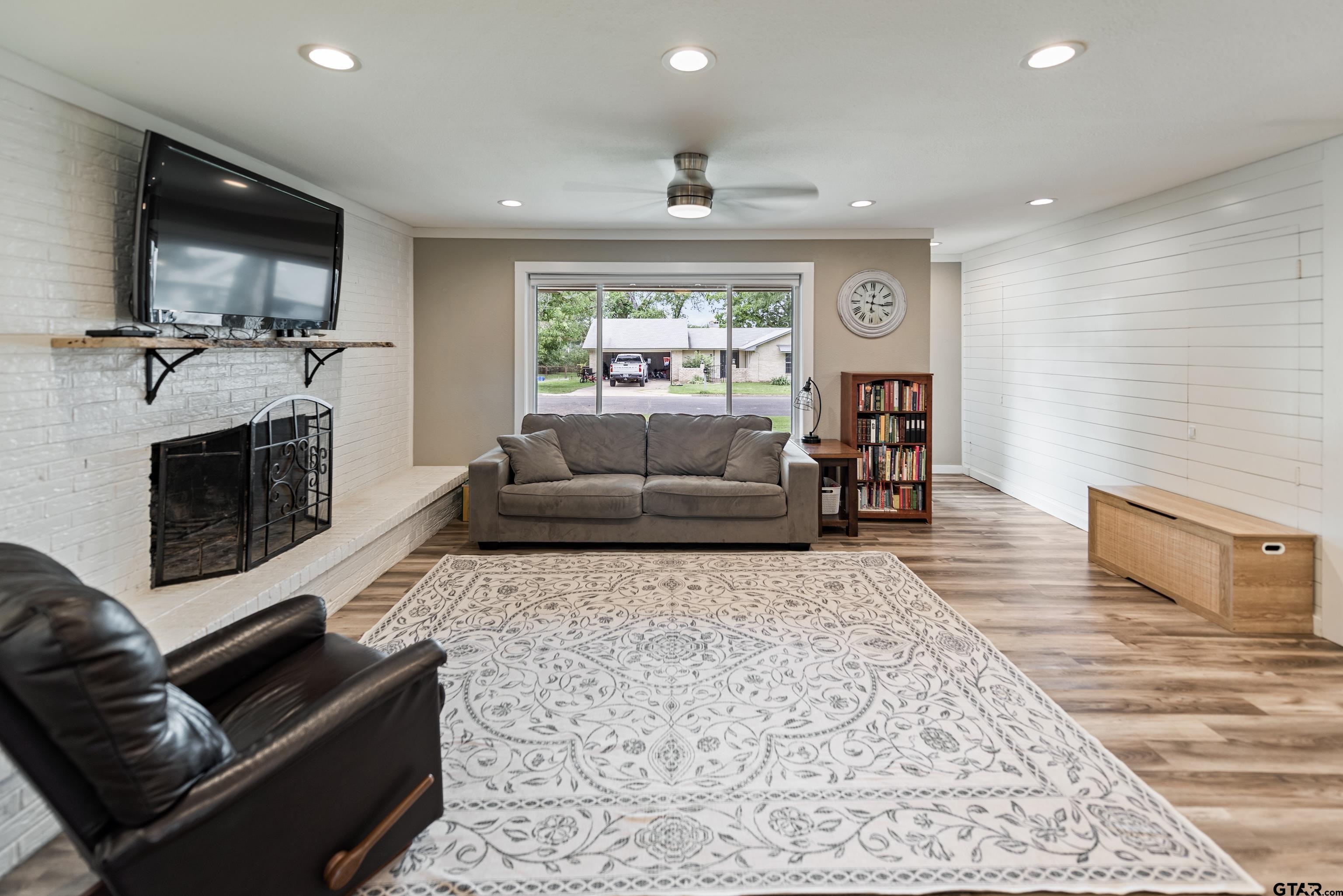 211 Red Bird Lane