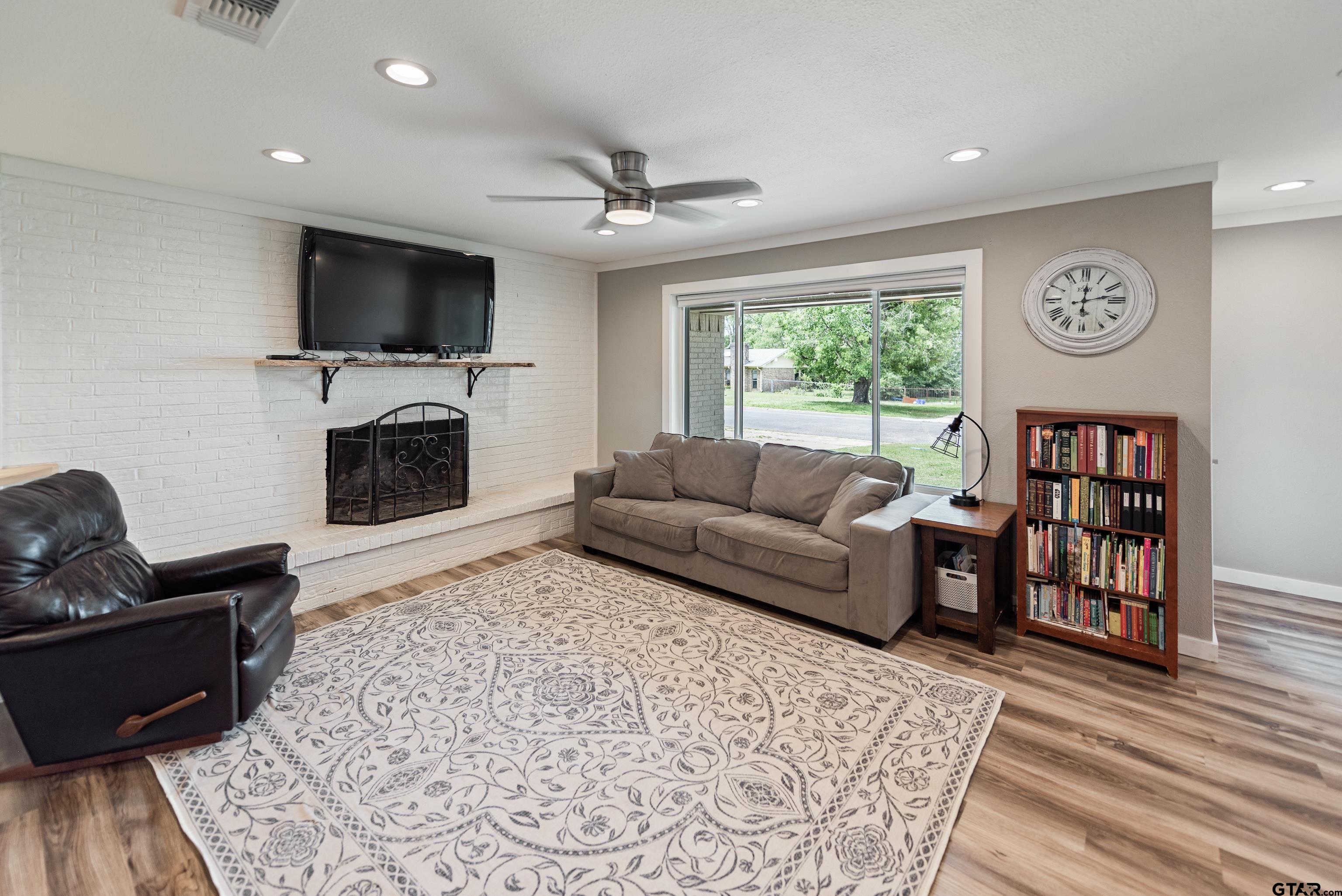 211 Red Bird Lane