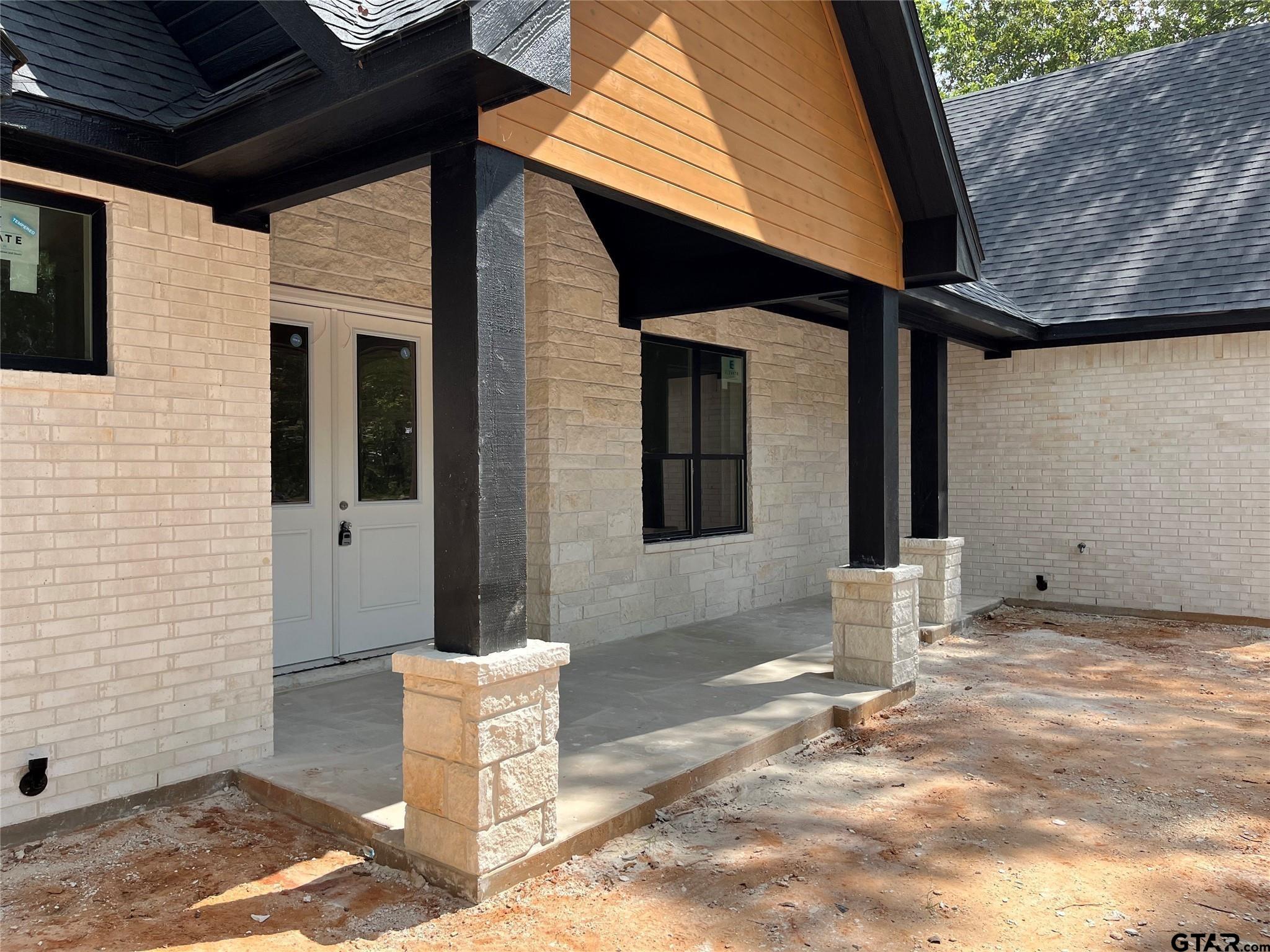 543 Private Road 6305