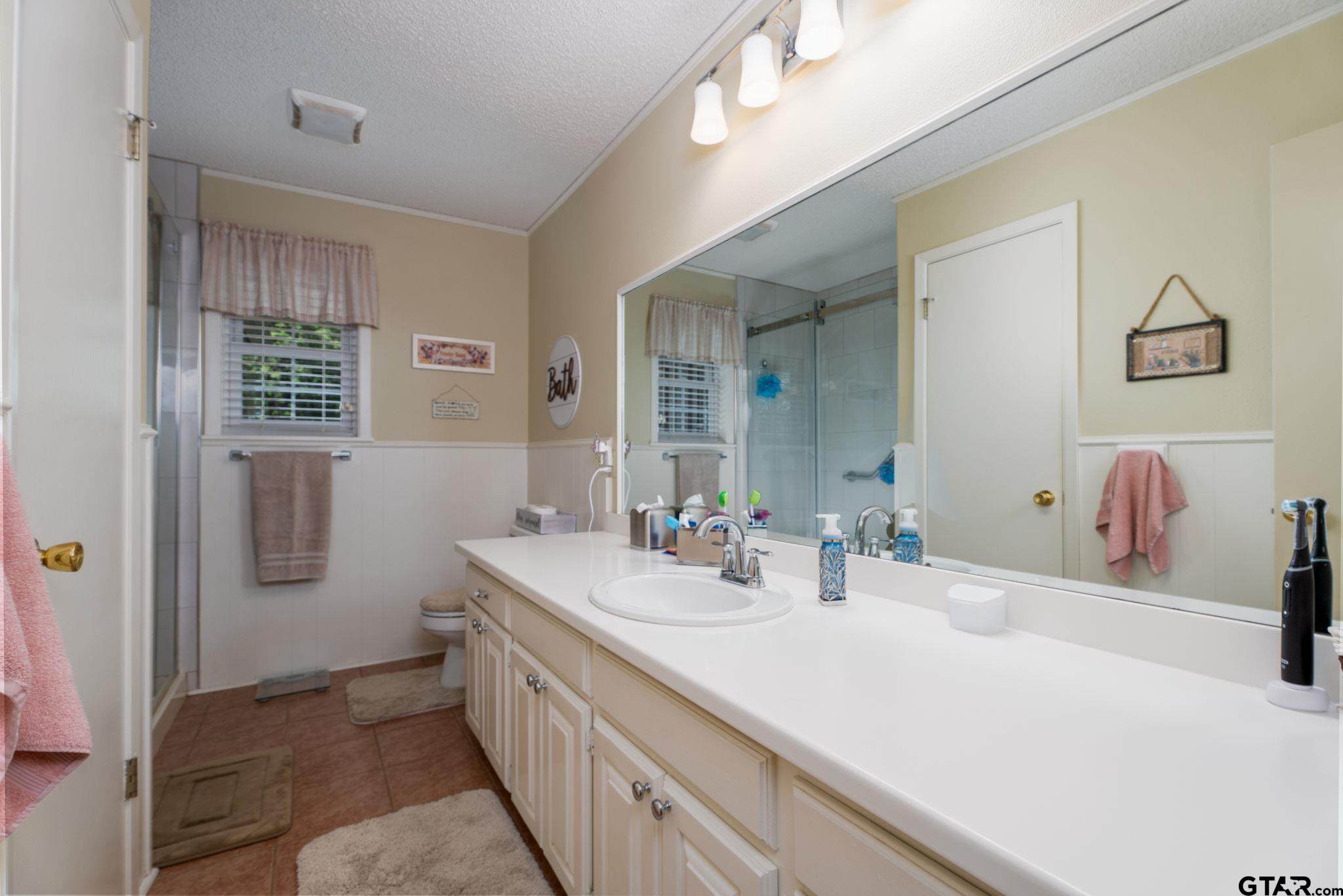 Troup, Texas 75789, United States, 3 Bedrooms Bedrooms, ,2 BathroomsBathrooms,Residential,Pending,54832