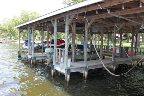 A home in Gladewater