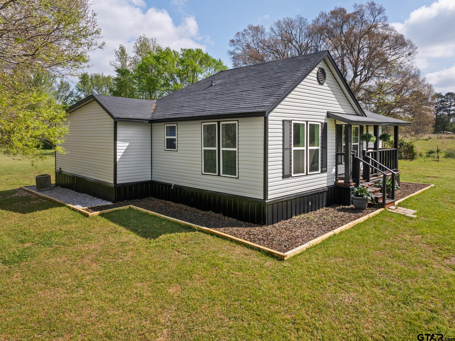 1302 SW County Road 3110