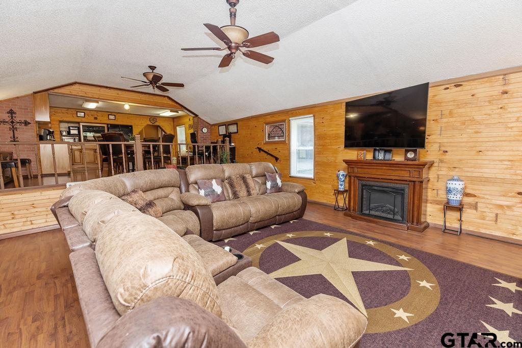 2868 State Highway 37 North
