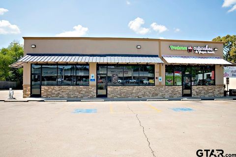 220 S PALESTINE Athens TX 75751