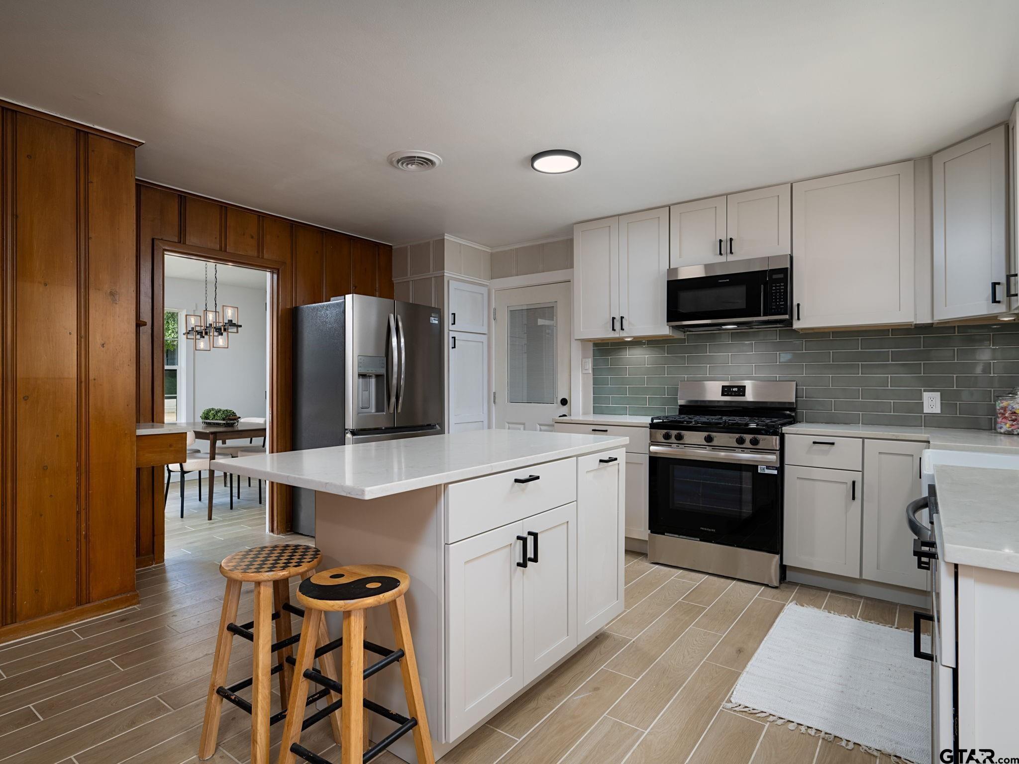 623 Beechwood Dr
