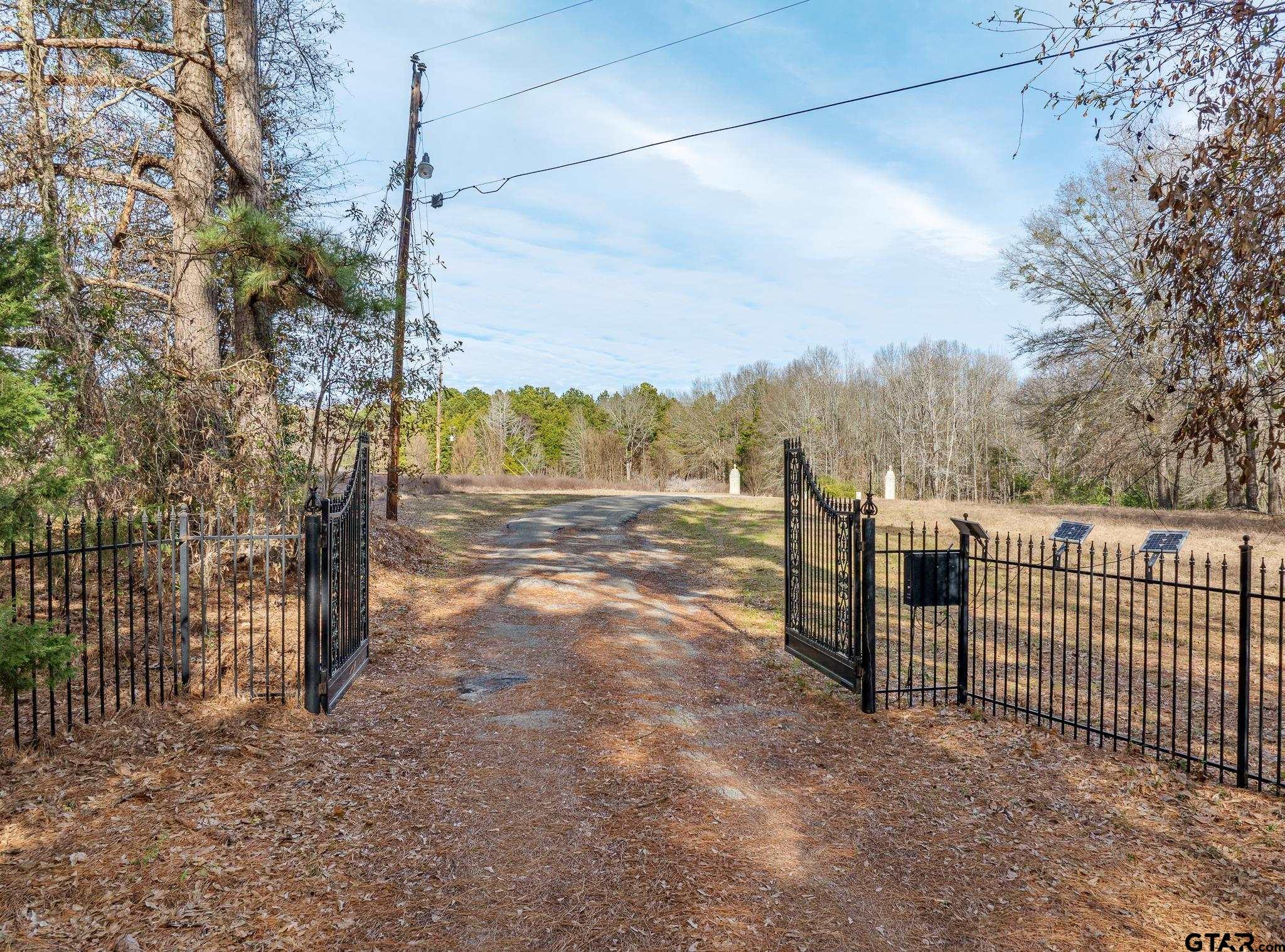 18186 C R 2195 (Maji Rd)