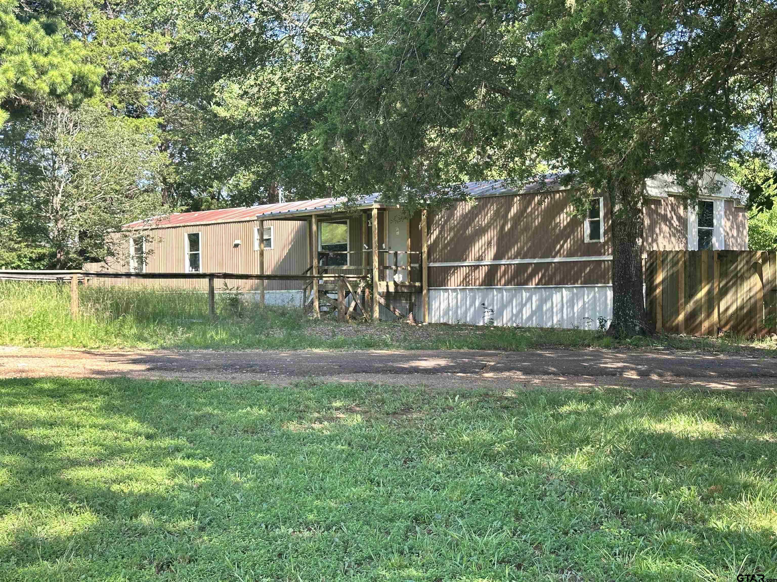 10562 SHADOW WOOD CIR