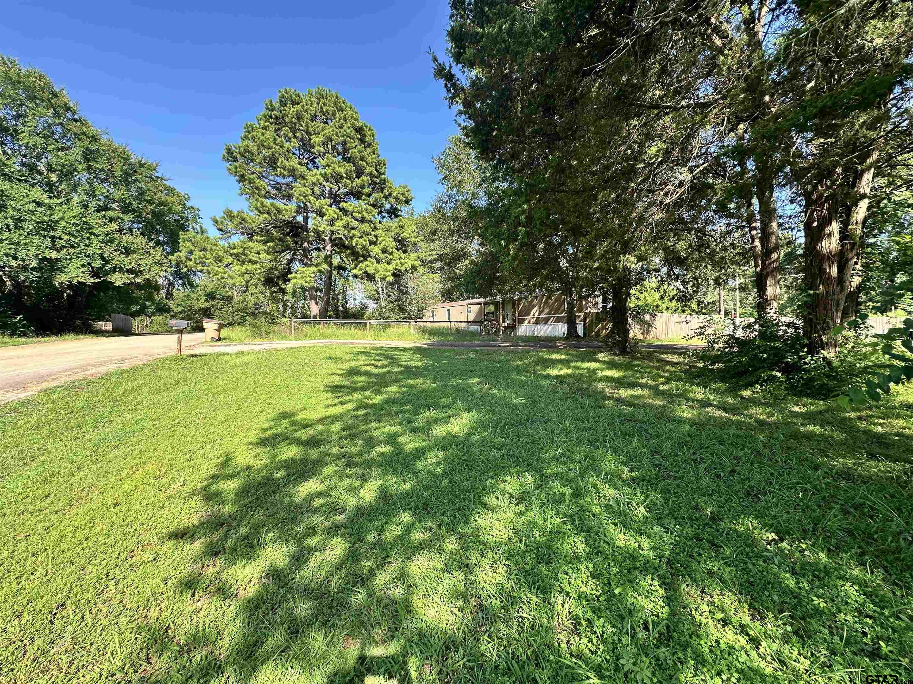 10562 SHADOW WOOD CIR